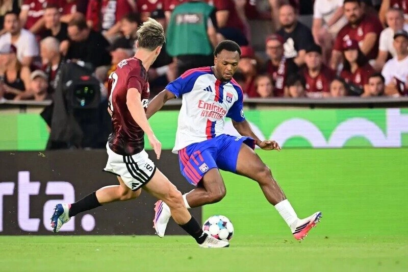 Hoffenheim vs Lyon - Thăng hoa trên đất Đức